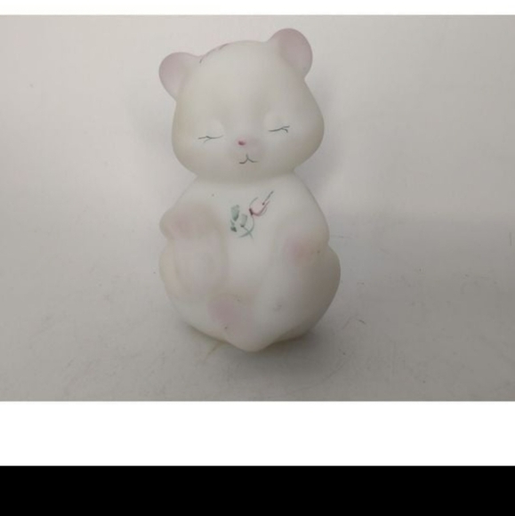 Vintage Fenton hand painted satin glass bear figurine, signed - Picture 4 of 10